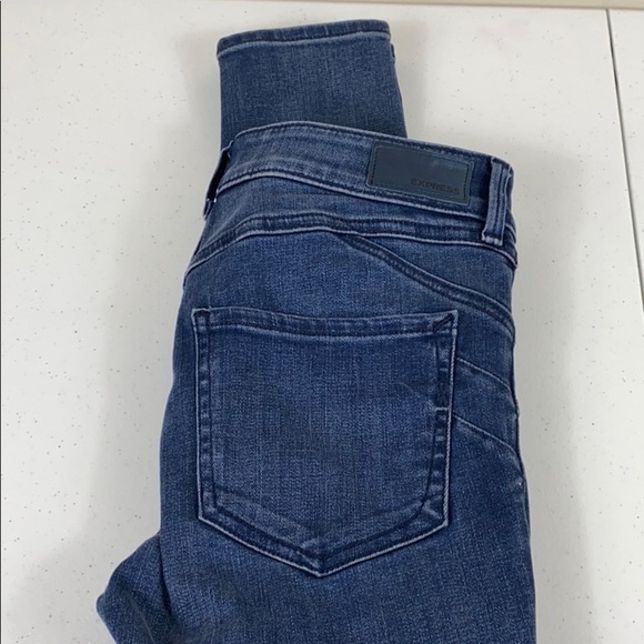 Express Denim Perfect Lift Mid Rise Legging - Picture 7 of 8